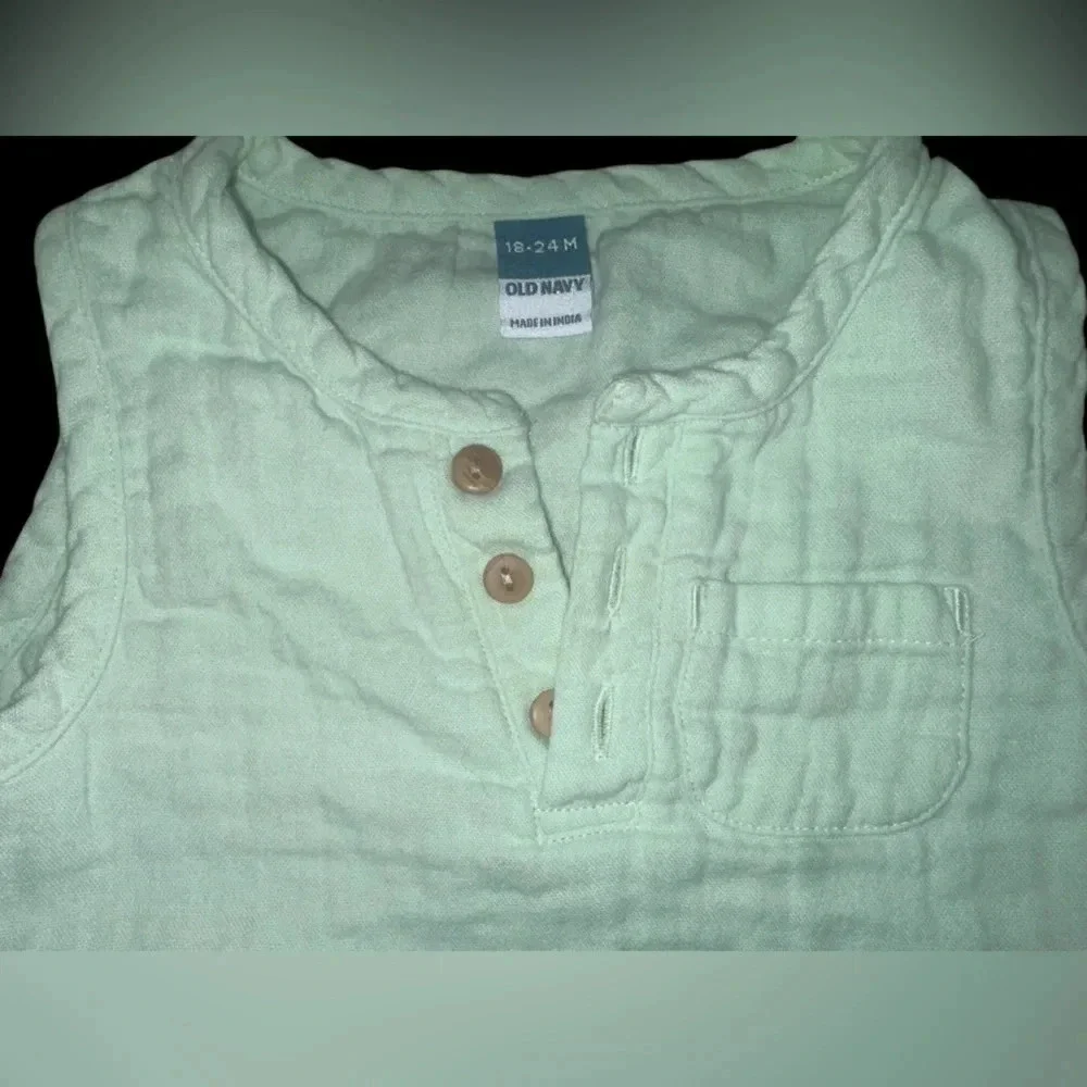 2 sets of Old Navy shorts sets. Size 18-24m
